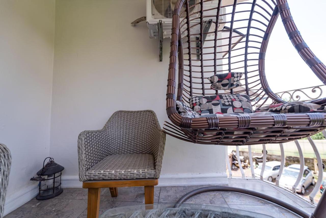 Villa Magnum Douala Bagian luar foto