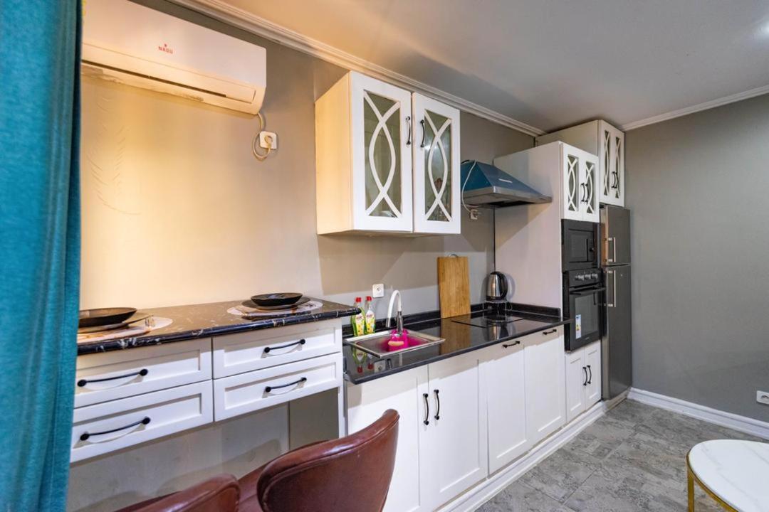 Villa Magnum Douala Bagian luar foto