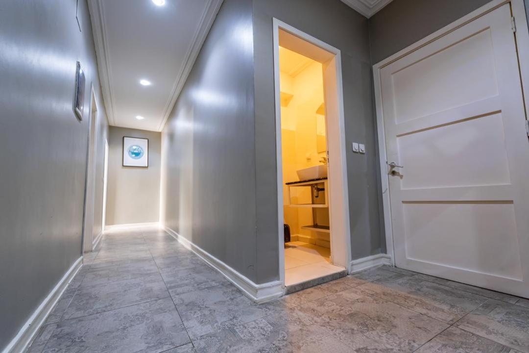 Villa Magnum Douala Bagian luar foto