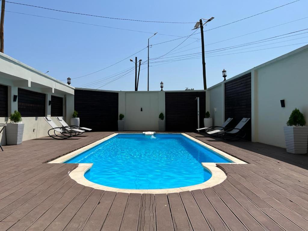Villa Magnum Douala Bagian luar foto
